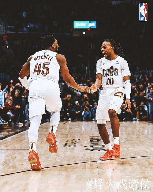 骑士11连胜终结雷霆15连胜 开拓者大胜鹈鹕